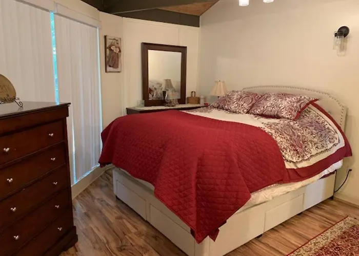 Round Cabin - 5 Min To Bedford Pa - Deck - Hike- Golf