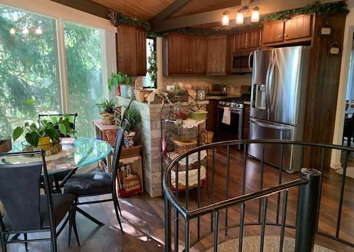 Round Cabin - 5 Min To Bedford Pa - Deck - Hike- Golf