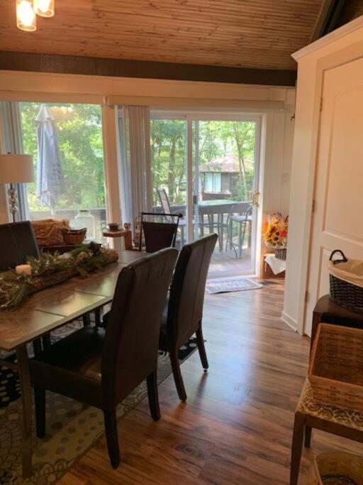 Round - 5 Min To Pa - Deck - Hike- Golf Holiday home Bedford