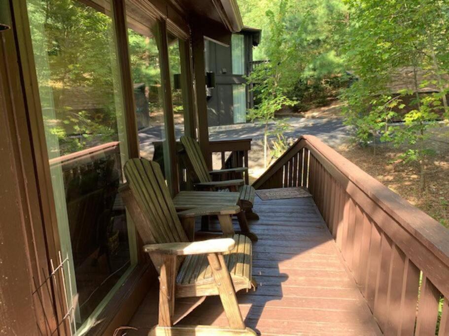 Holiday home Round - 5 Min To Pa - Deck - Hike- Golf *